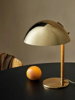 9209 Bordlampe fra GUBI