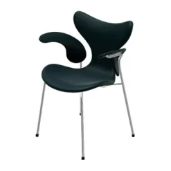 3208 Liljen med armlæn af Arne Jacobsen