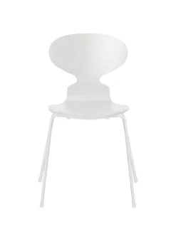 3101 Myren Stol i farvet ask af Arne Jacobsen