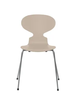 3101 Myren Stol lakeret af Arne Jacobsen