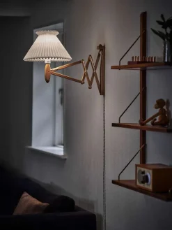 224-6 Sax Væglampe Jubilæumsudgave, smoked oak fra Le Klint