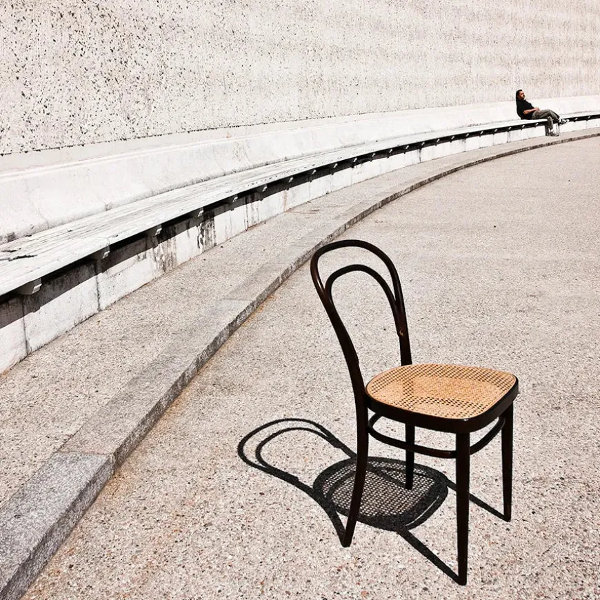 214 Spisestol, sort fra Thonet