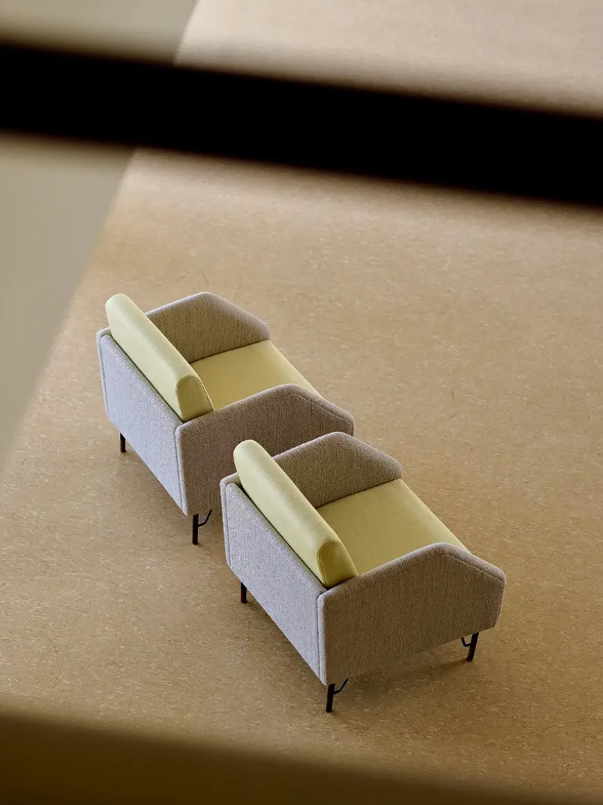 77 Stol, eg olie af Finn Juhl