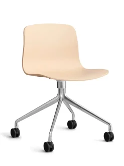 About a Chair AAC15 fra Hay