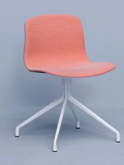 About a Chair AAC15 fra Hay