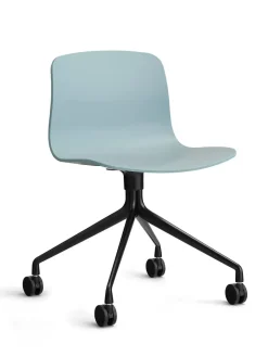 About a Chair AAC15 fra Hay