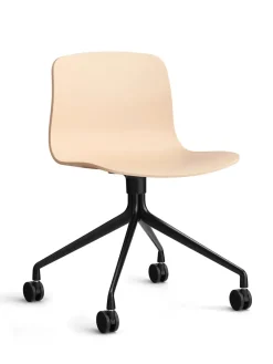 About a Chair AAC11 fra Hay