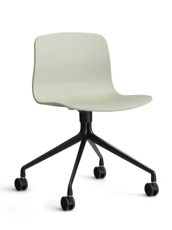 About a Chair AAC11 fra Hay