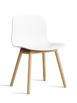 About a Chair AAC12 fra Hay