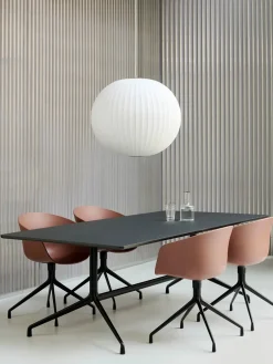 About a Chair AAC20 fra Hay