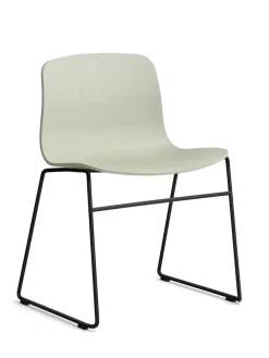 About a Chair AAC08 fra Hay