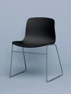 About a Chair AAC08 fra Hay