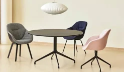 About a Chair AAC121 fra Hay