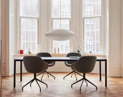 About a Chair AAC121 fra Hay