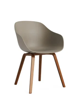 About a Chair AAC121 fra Hay