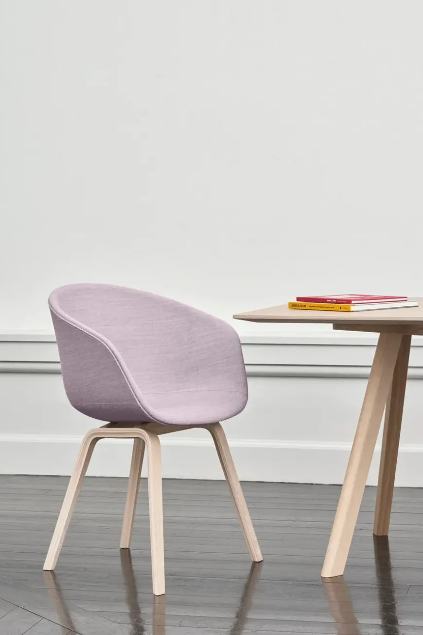 About a Chair AAC23 Soft fra Hay