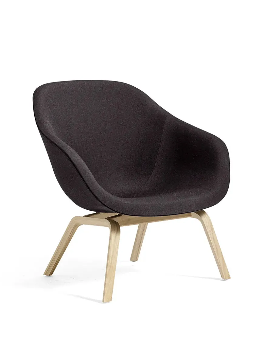 About a Lounge Chair low AAL81 fra Hay