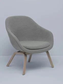 About a Lounge Chair low AAL81 fra Hay