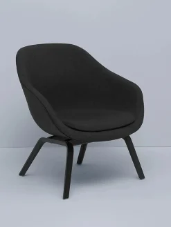 About a Lounge Chair low AAL83 fra Hay
