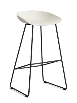 About a Stool AAS39 fra Hay