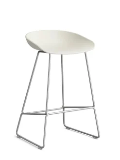 About a Stool AAS39 fra Hay