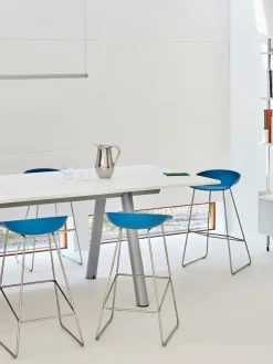 About a Stool AAS38 fra Hay