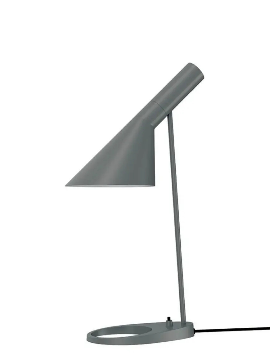 AJ bordlampe fra Louis Poulsen