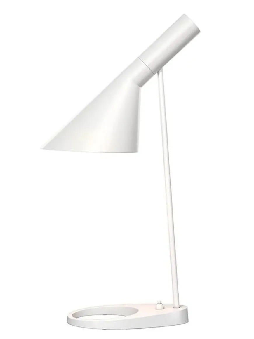 AJ bordlampe fra Louis Poulsen