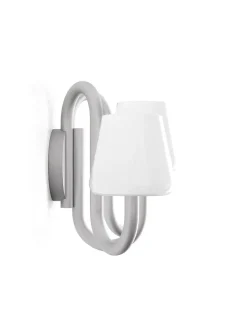 Apollo Wall Sconce, hvid opalglas fra Hay