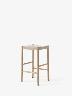 Betty barstol TK7 fra &Tradition