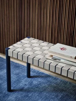 Betty bænk TK4 fra &Tradition