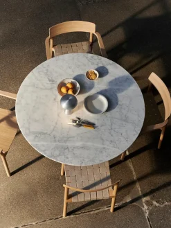 Betty TK9 Spisebordsstol, røget eg fra &Tradition