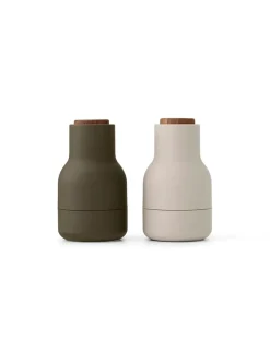 Bottle Grinder Small, hunting green/beige fra Audo Copenhagen