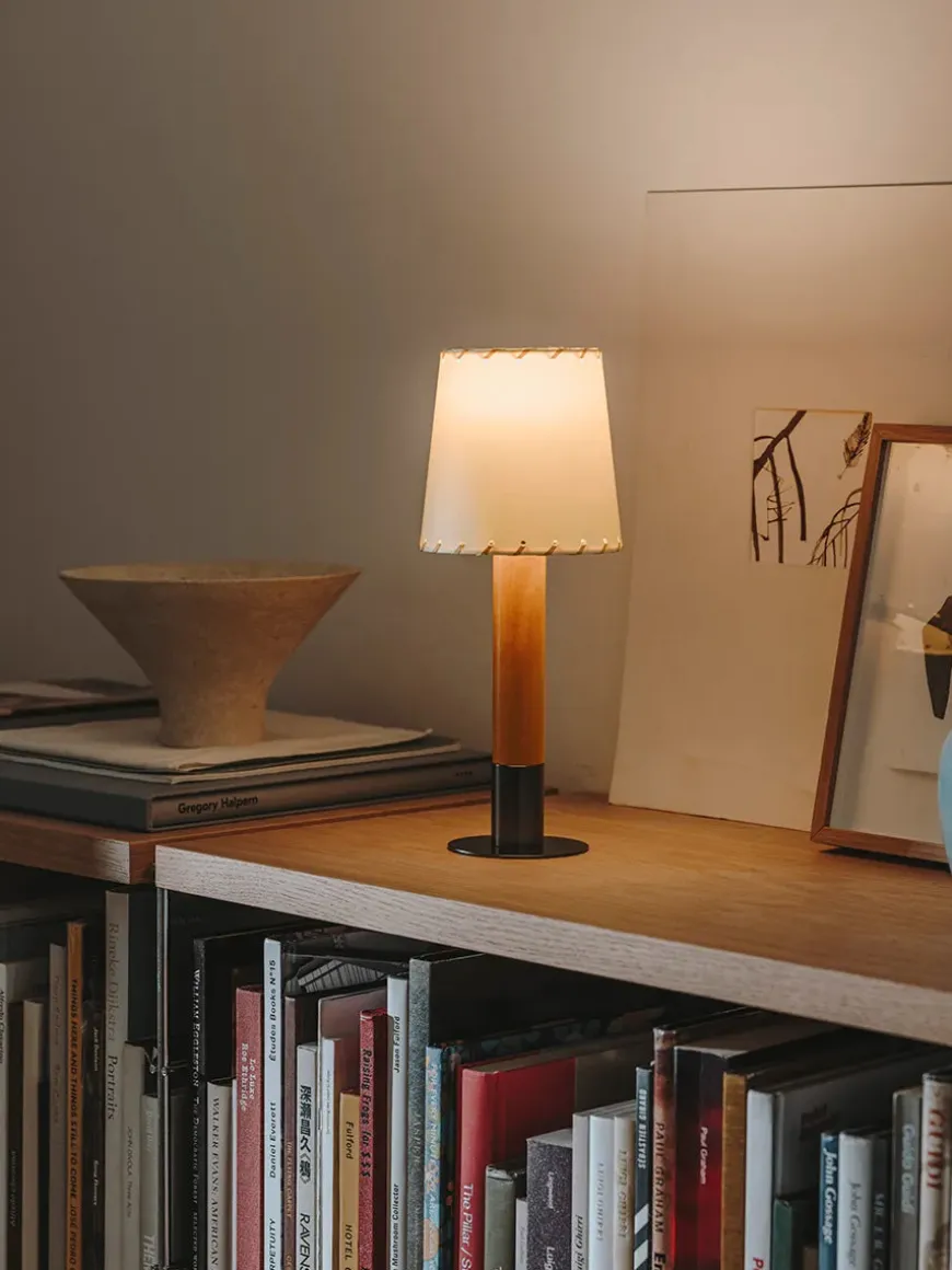 Básica M2 Bordlampe fra Santa and Cole