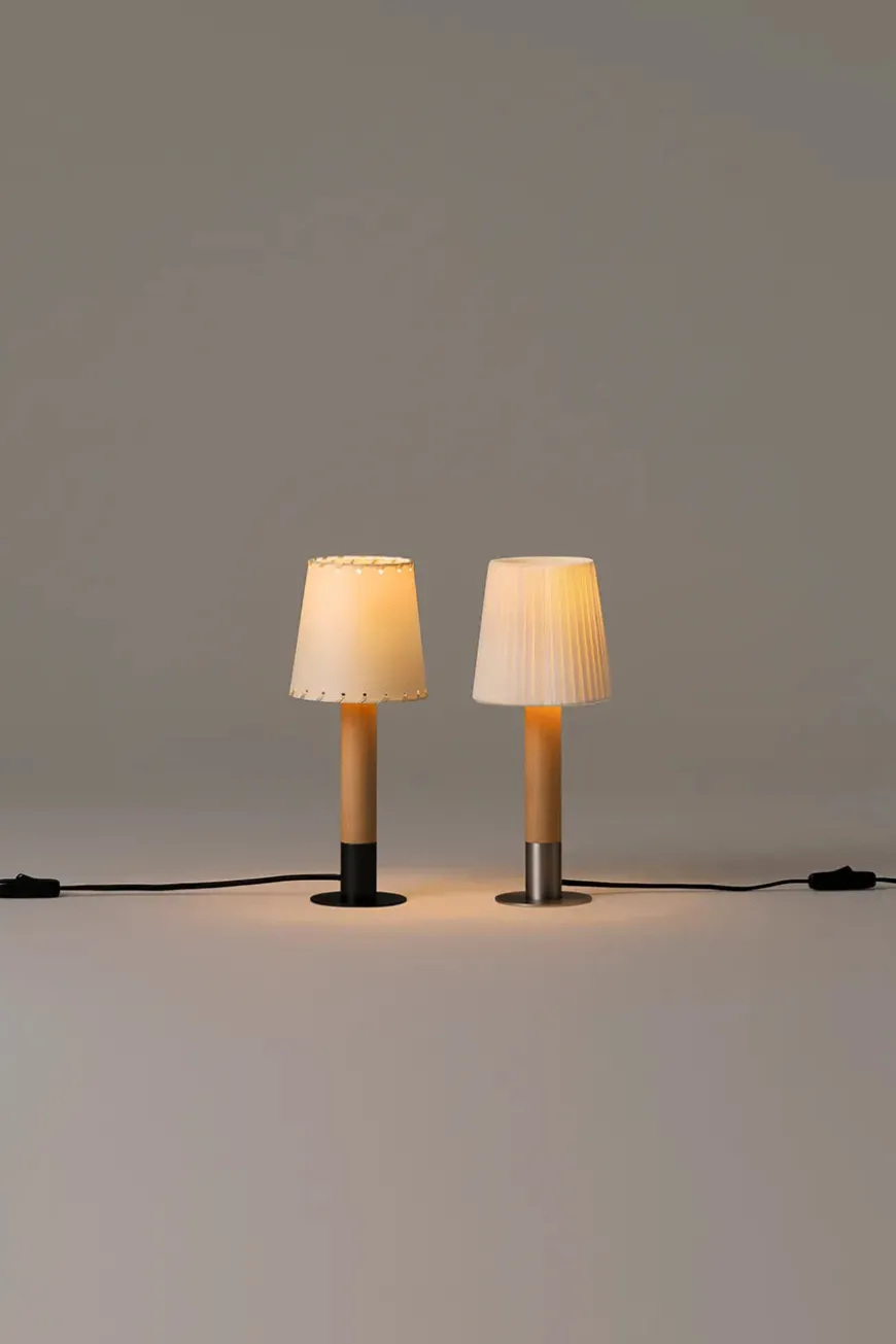 Básica M2 Bordlampe fra Santa and Cole