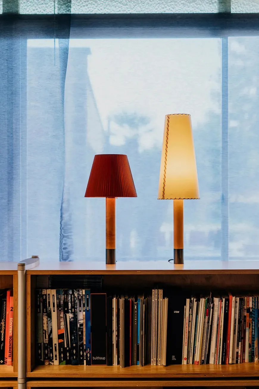 Básica M2 Bordlampe fra Santa and Cole