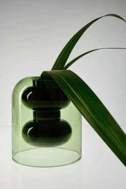 Bump Vase Short Black fra Tom Dixon