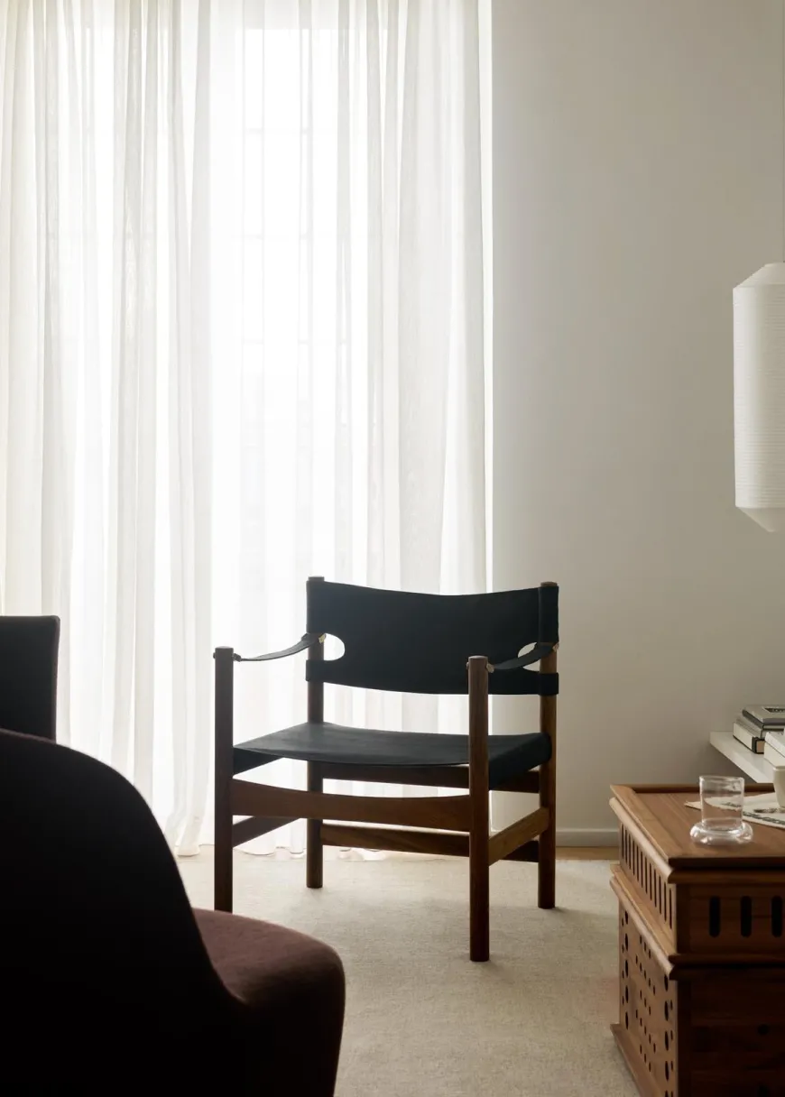 Canvas 21 stol, røget olieret eg af Børge Mogensen