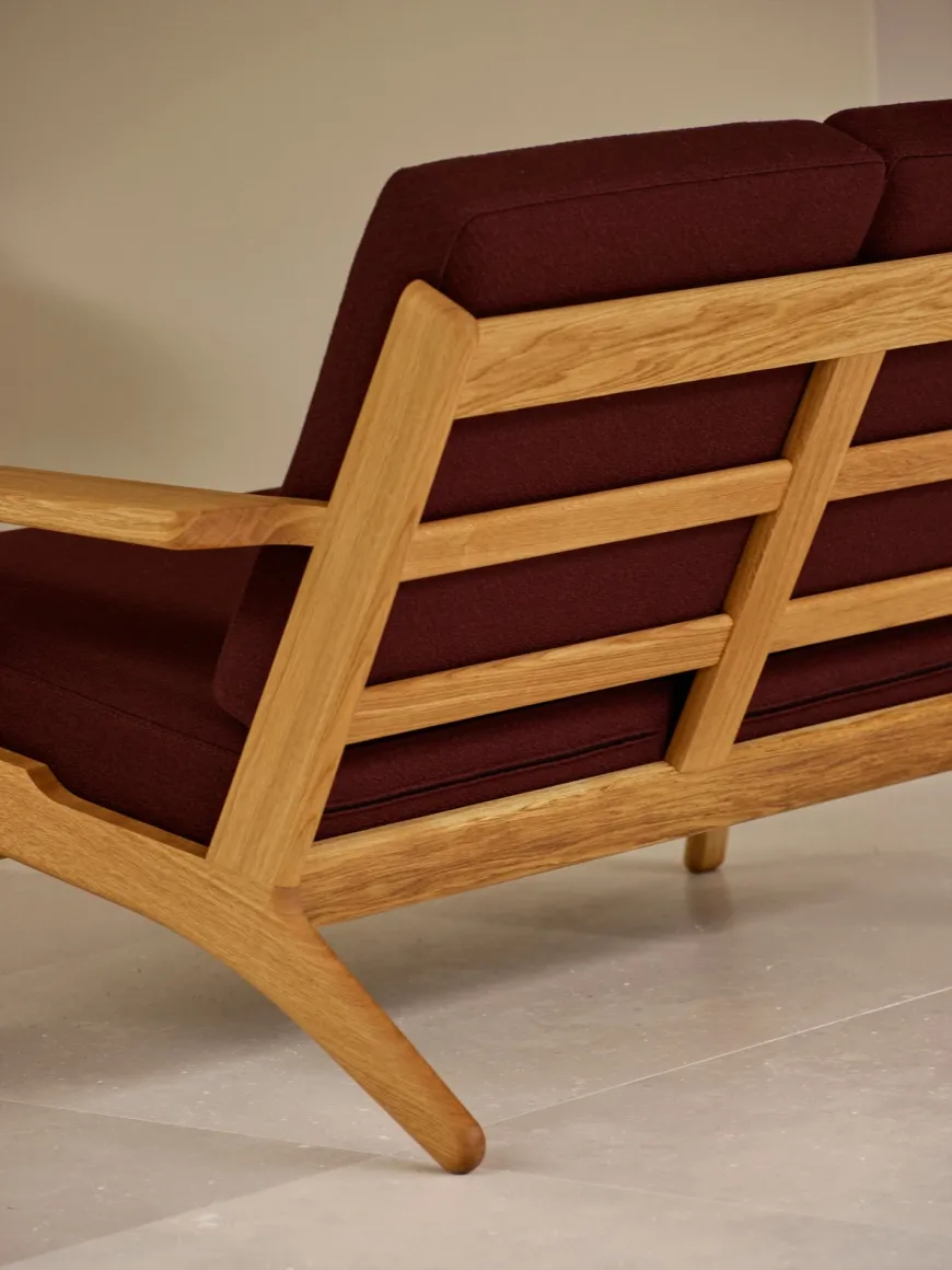 CH292 2 pers. sofa, eg olie af Hans J. Wegner