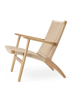 CH25 Loungestol, valnød olie af Hans J. Wegner