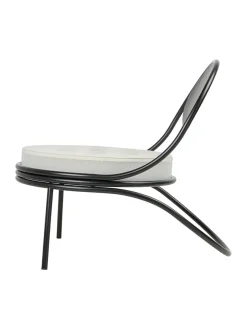 Copacabana Lounge Chair, black semi matt fra GUBI