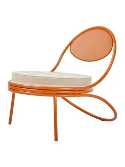 Copacabana Lounge Chair, international orange fra GUBI