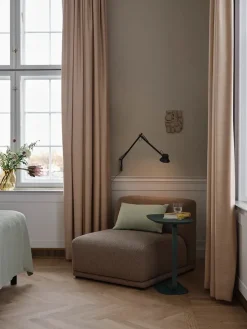 Dedicate L2 Væglampe fra Muuto