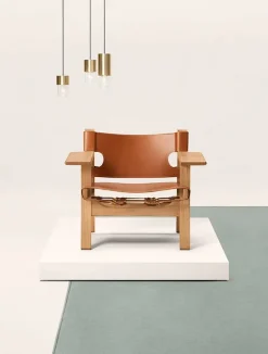 Den Spanske Stol i cognac læder, eg lys olie af Børge Mogensen