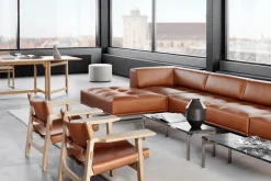 Den Spanske Stol i cognac læder, eg lys olie af Børge Mogensen