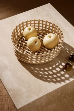 Distinct Coffee Table, Travertine fra Ferm Living
