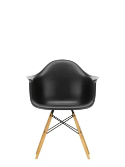 Eames Plastic Armchair DAW, ahorntræ fra Vitra