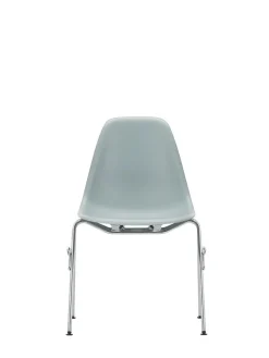 Eames Plastic Side Chair DSS-N, stabelbar fra Vitra