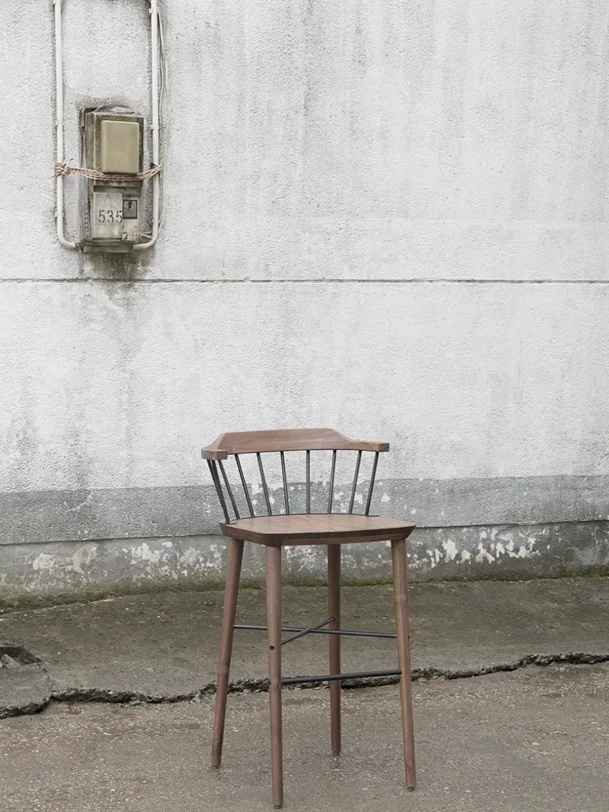 Exchange Counter Stool SH 61, walnut fra Stellar Works