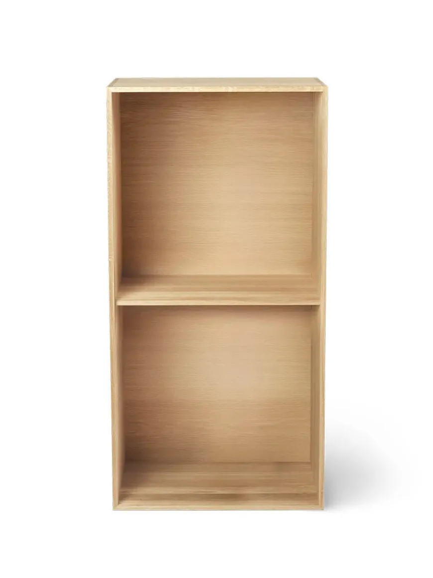 FK63 Reol med ben og bakker fra Carl Hansen & Søn